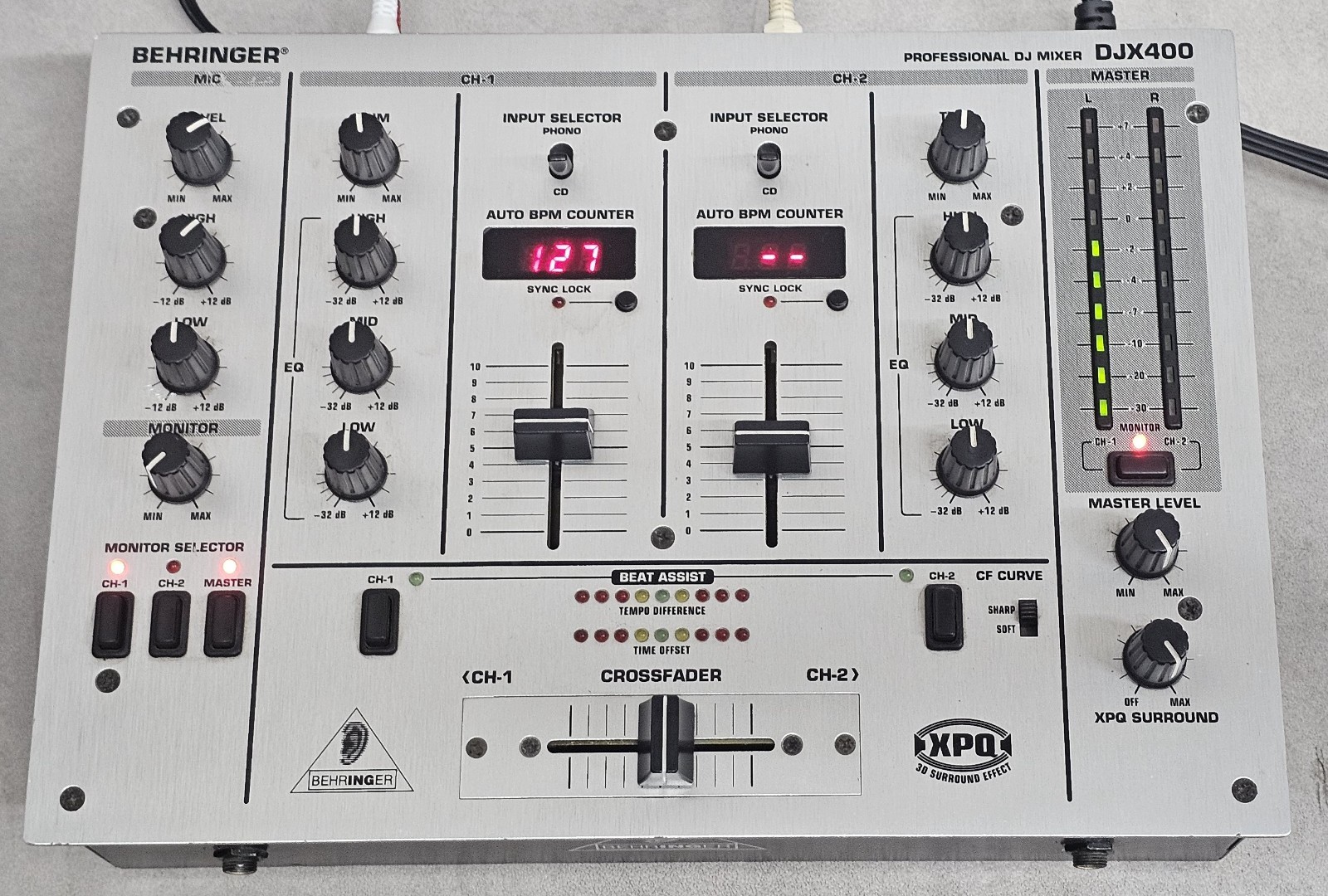 Behringer Pro Mixer DJX400