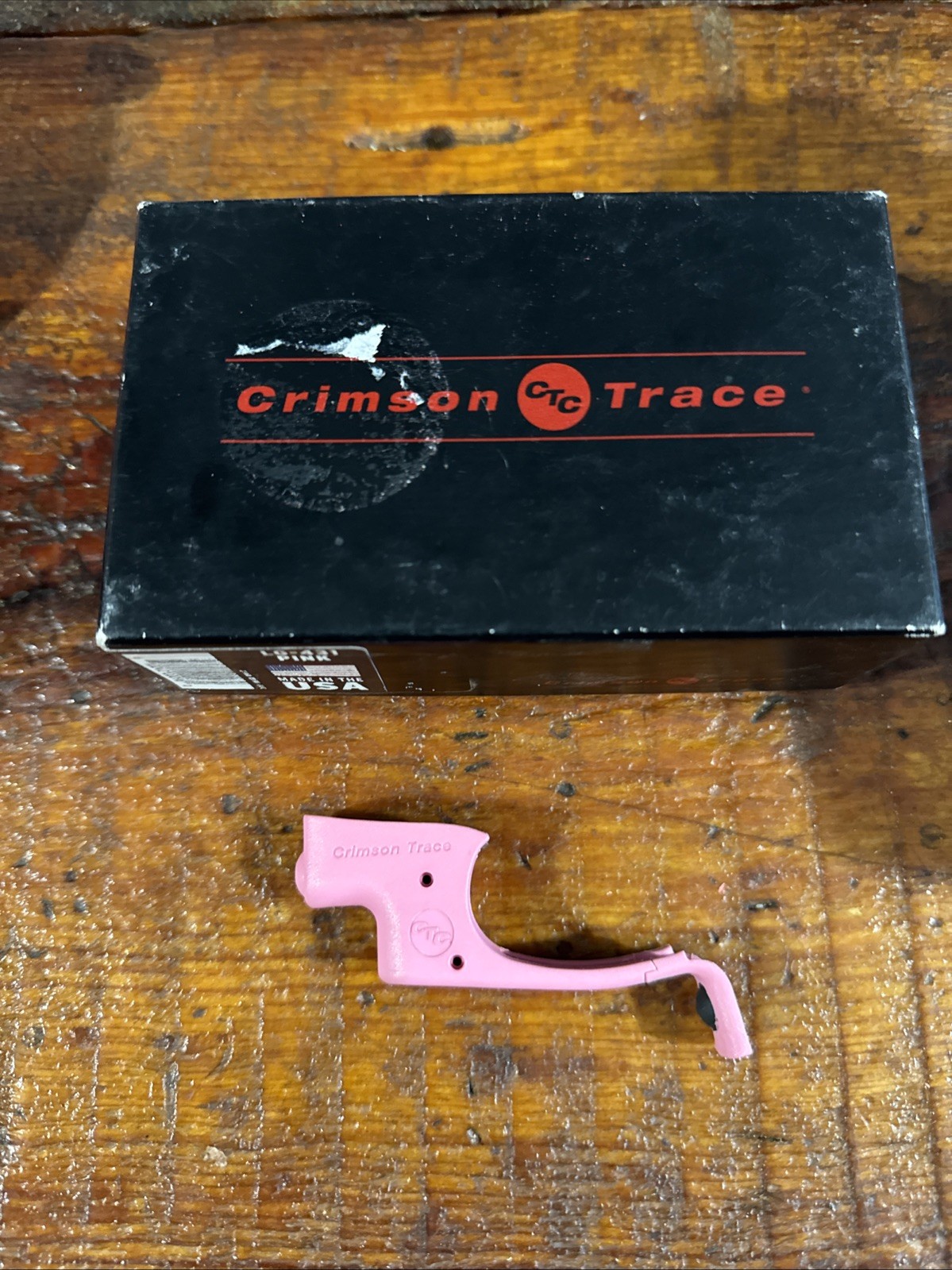 CRIMSON TRACE RUGER LCP LG-431 LASERGUARD Pink.