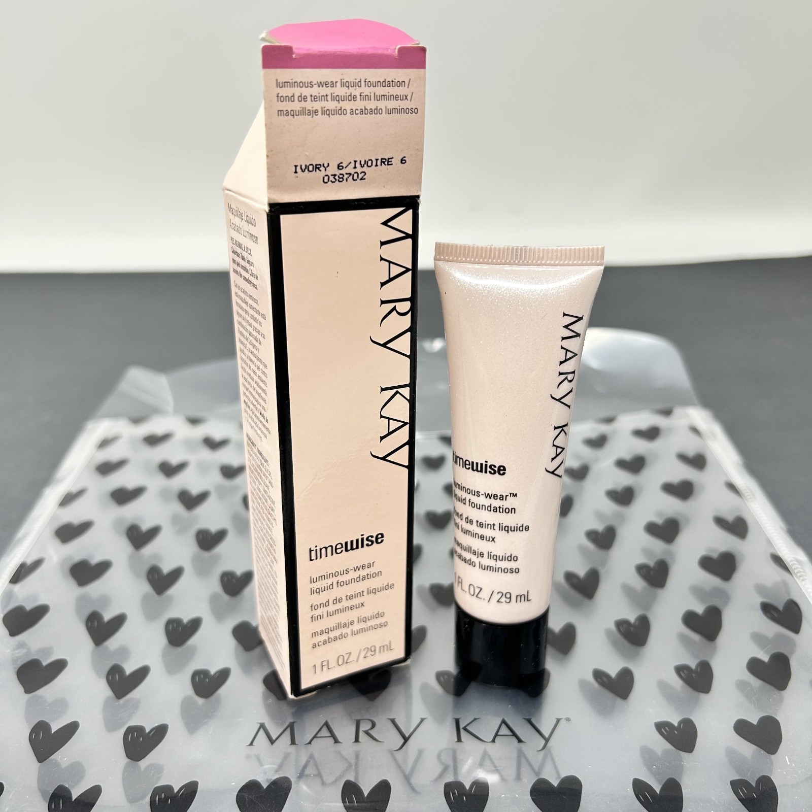 Mary Kay Timewise Luminous Wear Liquid Foundation IVORY 6 Normal To Dry 038702