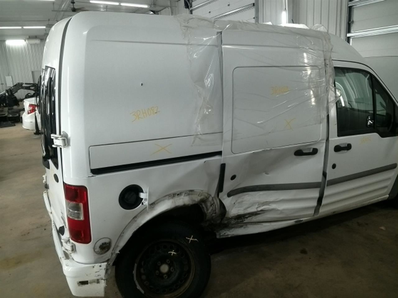 TRANSCNCT 2012 Fuse Box Cabin 104910174
