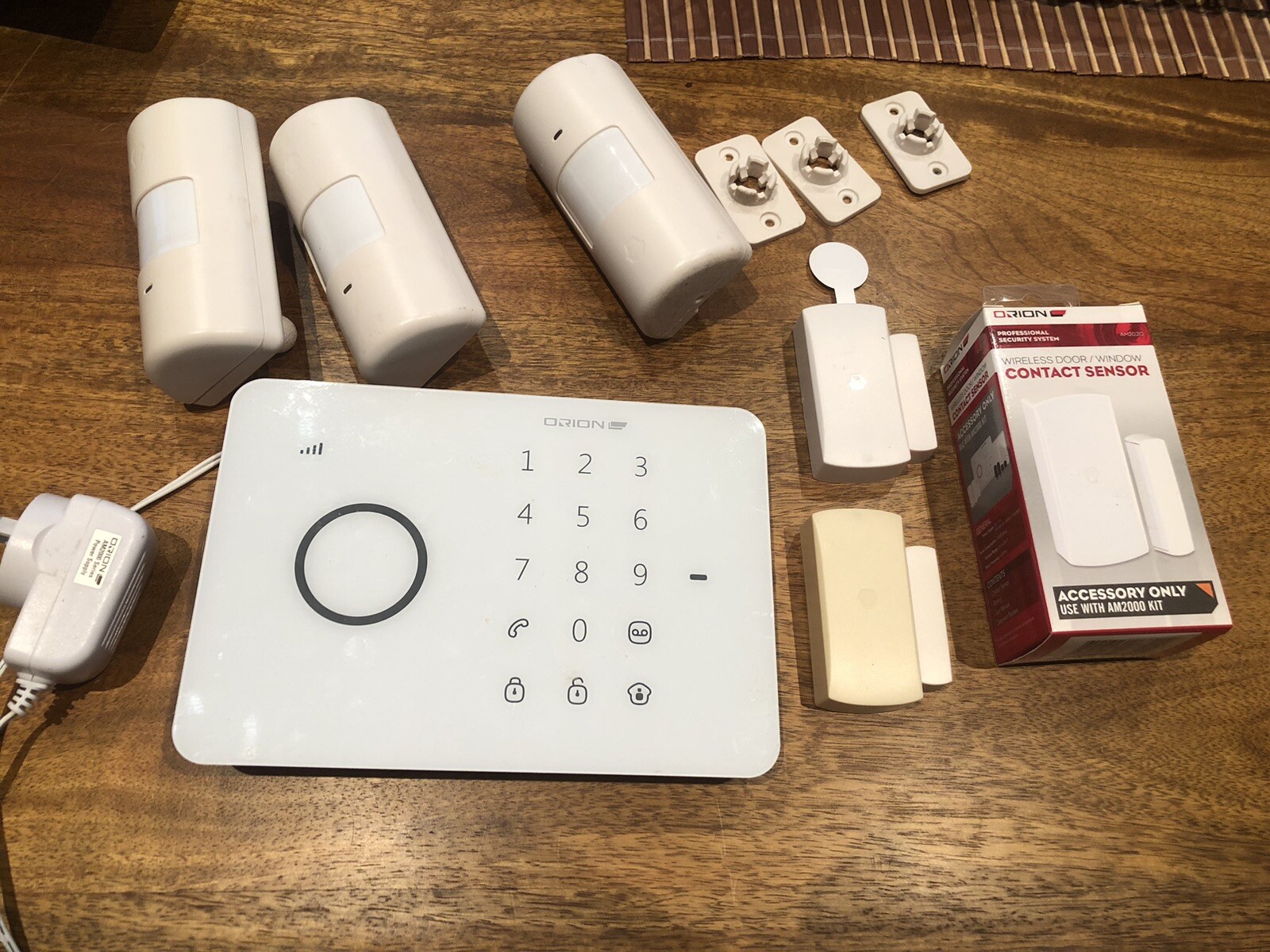 Wireless 2G Sim Card Alarm System - Contact Sensors Motion Detection Sensors