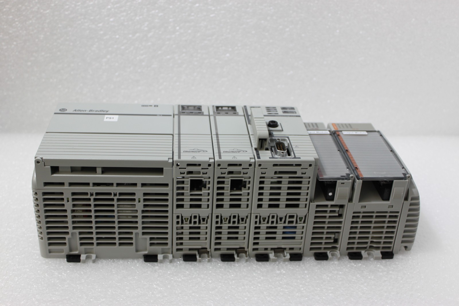 Allen-Bradley 1768-L43 Series C CompactLogix set please see Description