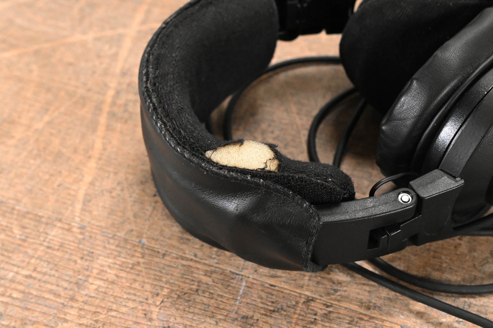 RTS HR-2 A4M Dual-Sided Full-Cushion Medium-Weight Intercom Headset CG01DFK
