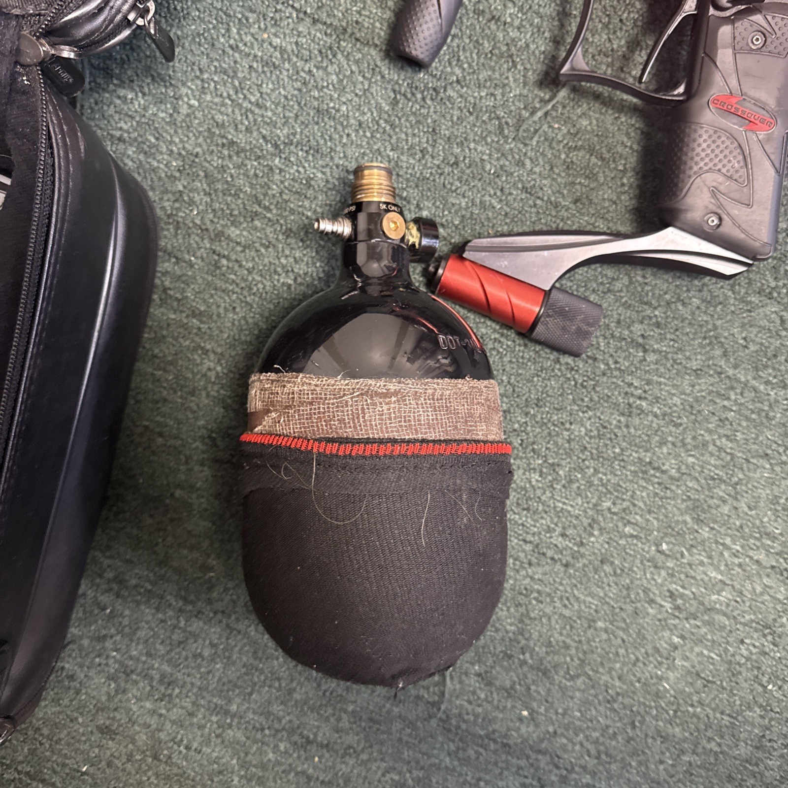 Tippmann Crossover Paintball Red W/ Paintballs