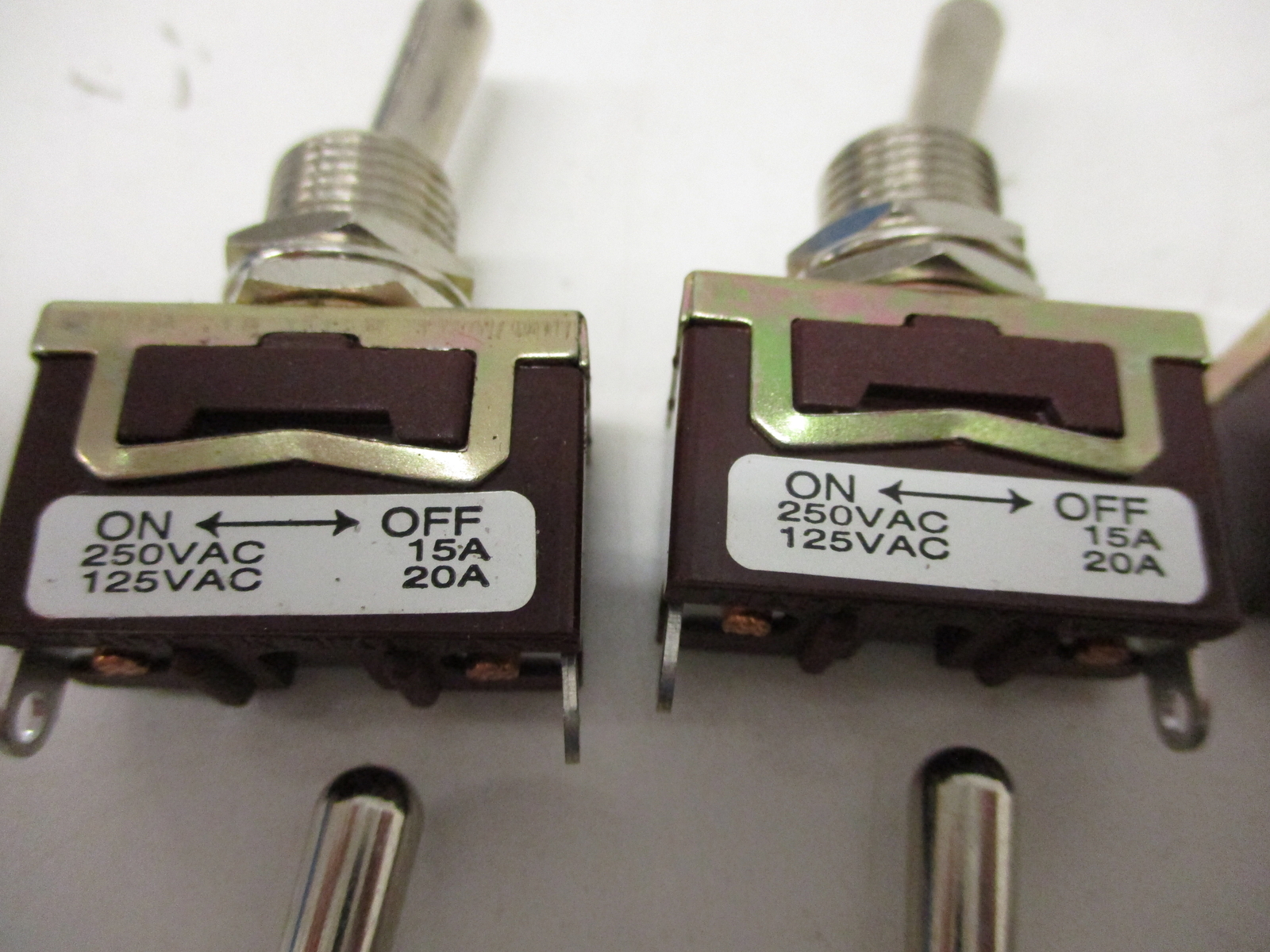 *NEW* (BOX OF 8) SPC TECHNOLOGY SPC11166 TOGGLE SWITCH TYPE SPC