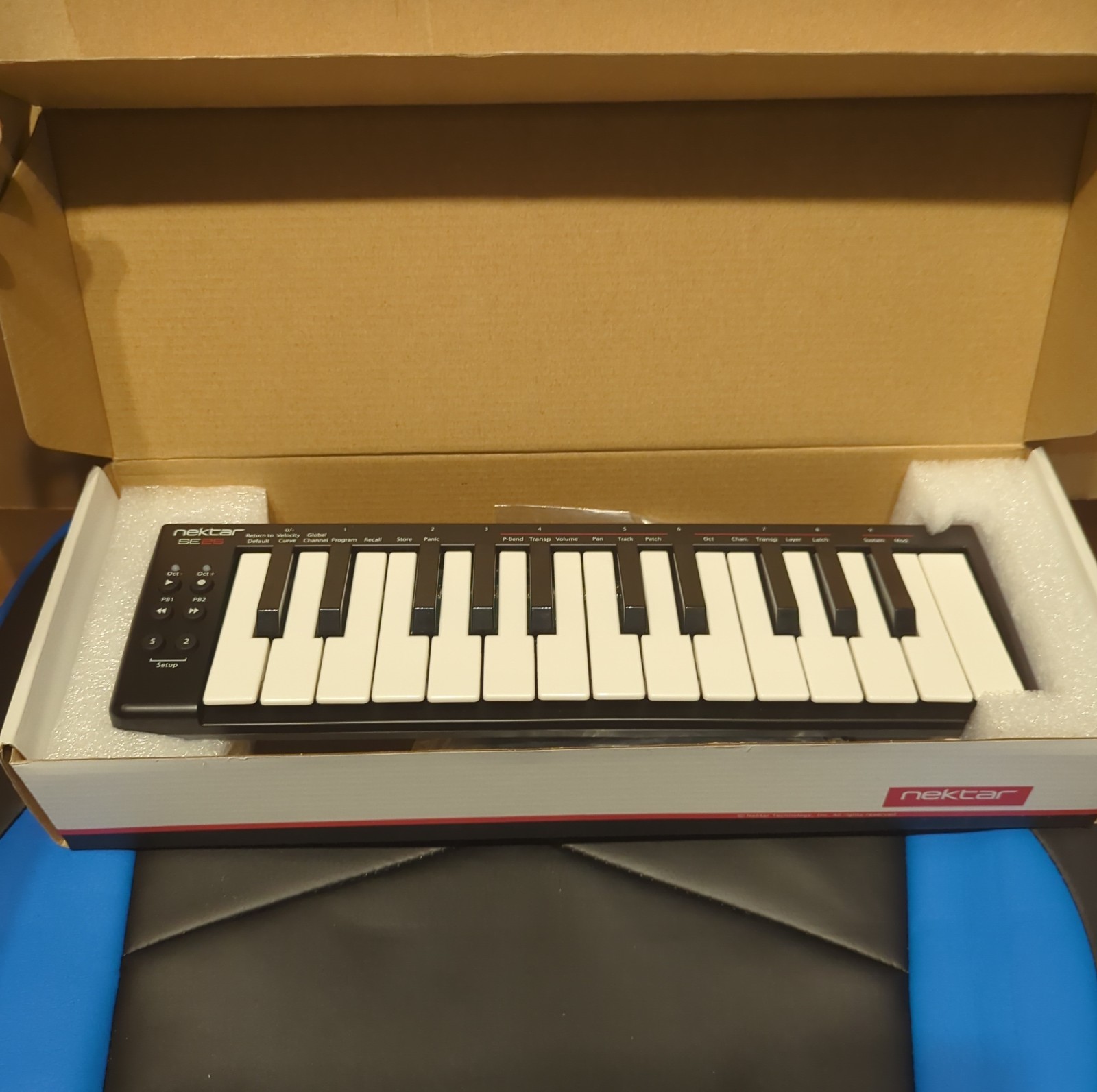 Nektar SE25 MIDI Keyboard Controller USB Wired 25 Mini Keys Portable Black Boxed