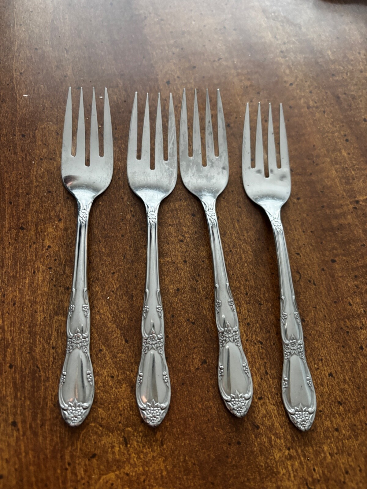 LOT of 4 Salad Forks Wm A Rogers Oneida Fenway Daydream Stainless Steel Flatware