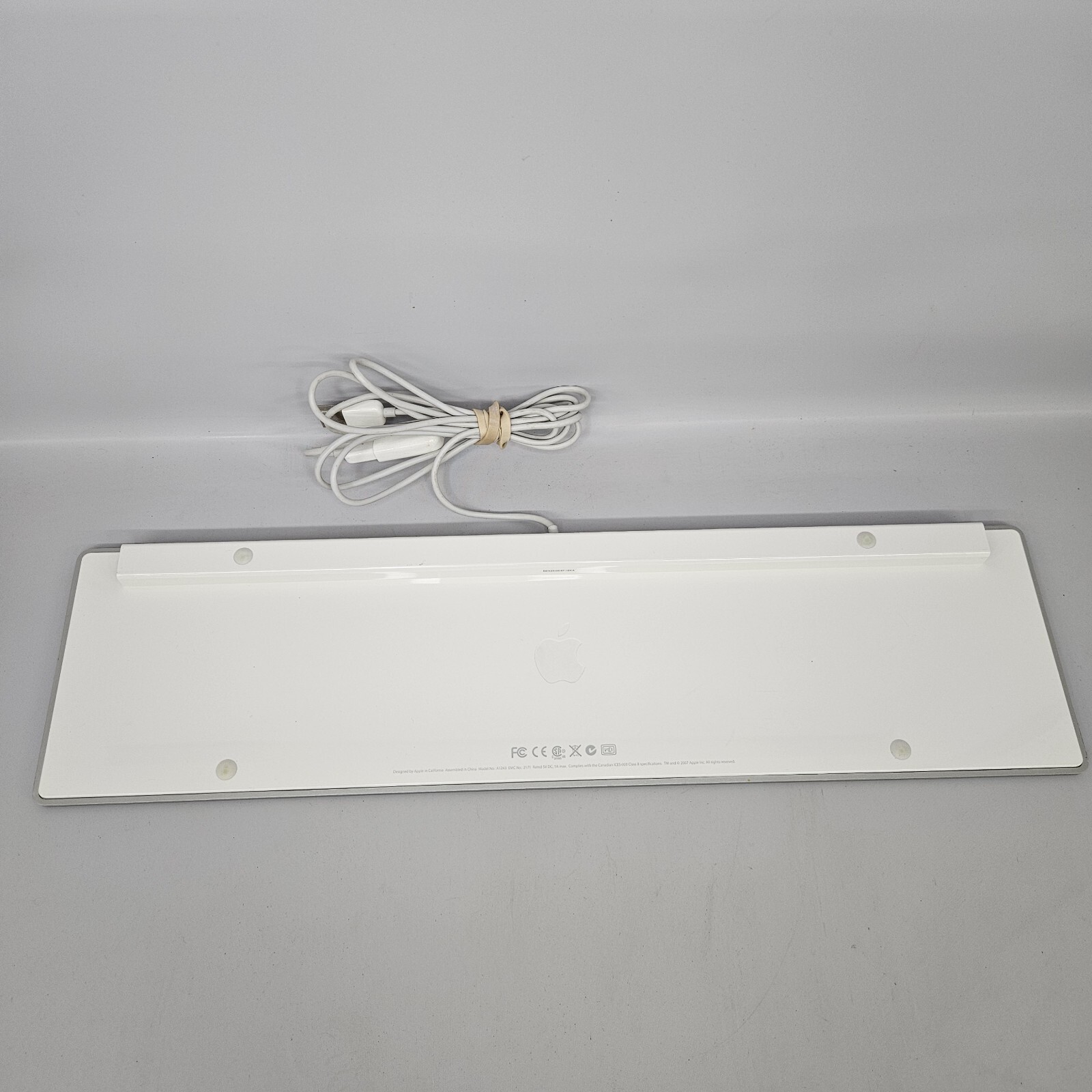Apple A1243 Wired Mac Standard USB Keyboard w/ Numeric Keypad White EUC Tested