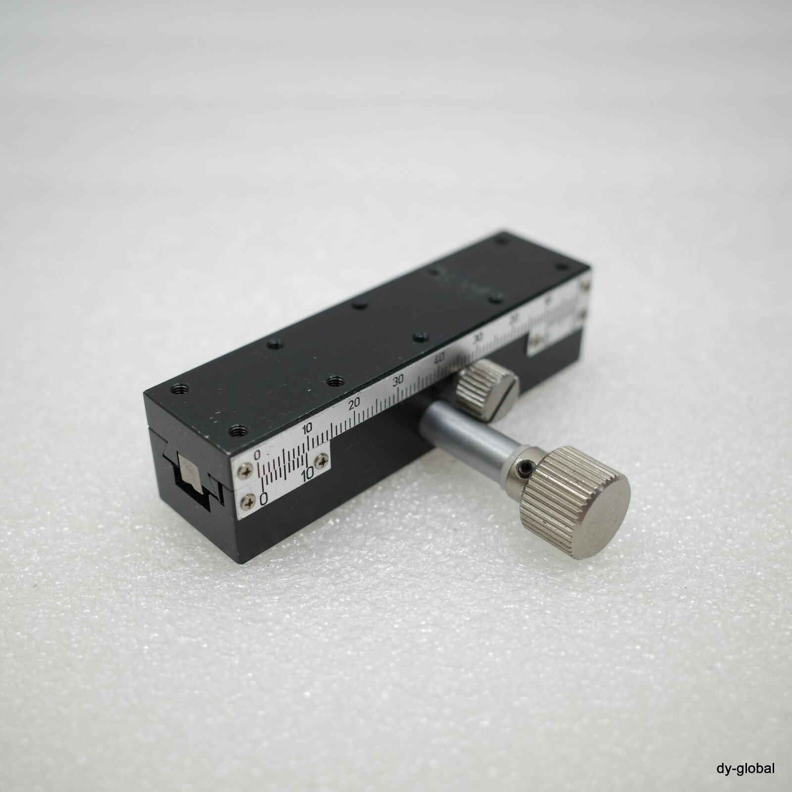Manual dovetail Stage Used 90 X 24 X 23 +/-35mm stroke STA-I-536=5G51