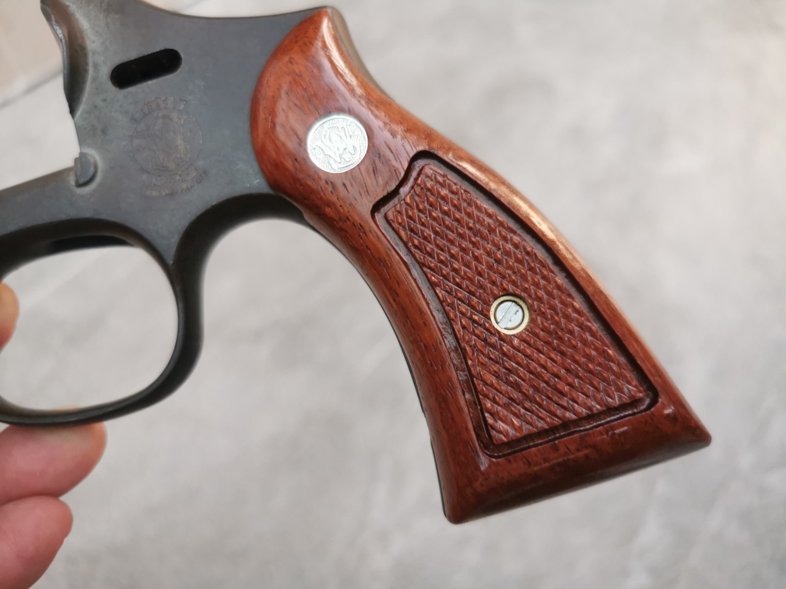RETRO MAGNA GRIPS FOR S&W K/L FRAME SQUARE BUTT SMITH & WESSON # RANDOM 3