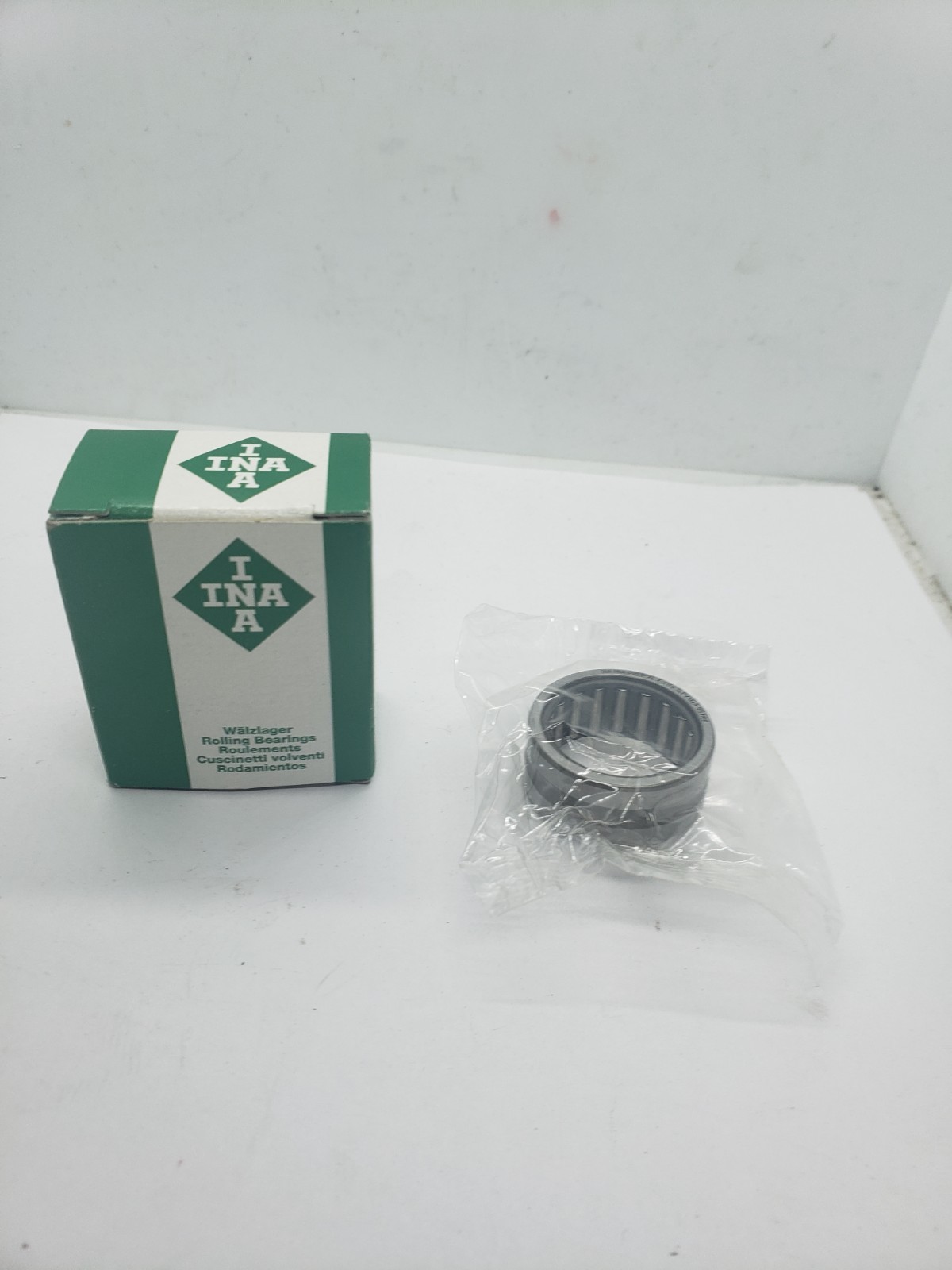 INA RNA4903 NEEDLE ROLLER BEARINGS 22x30x13mm, NIB