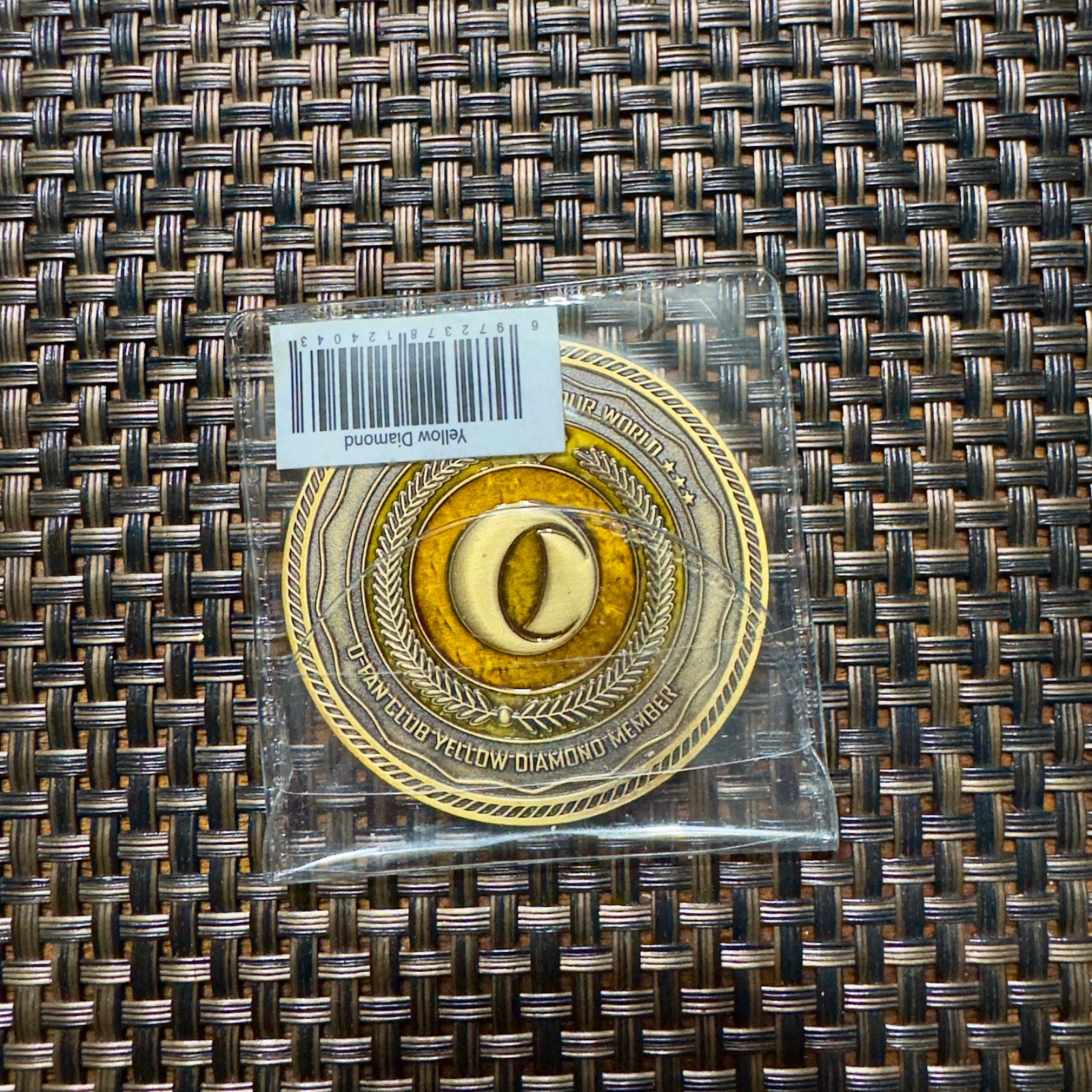 OLIGHT O-Fan Club Yellow Diamond Member Coin (Special Edition)