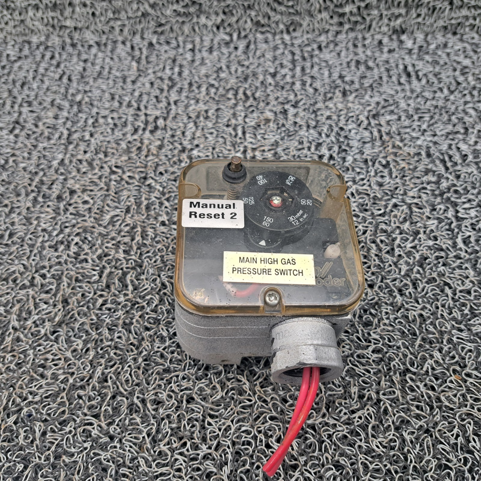Kromschroder DG150NT Pressure Switch 84447980