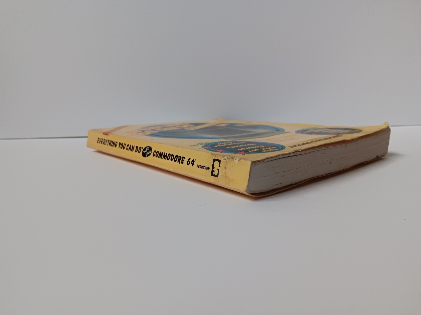 Everything You Can Do With Your Commodoe 64 Paperback Book W/Floppy Disk 1984