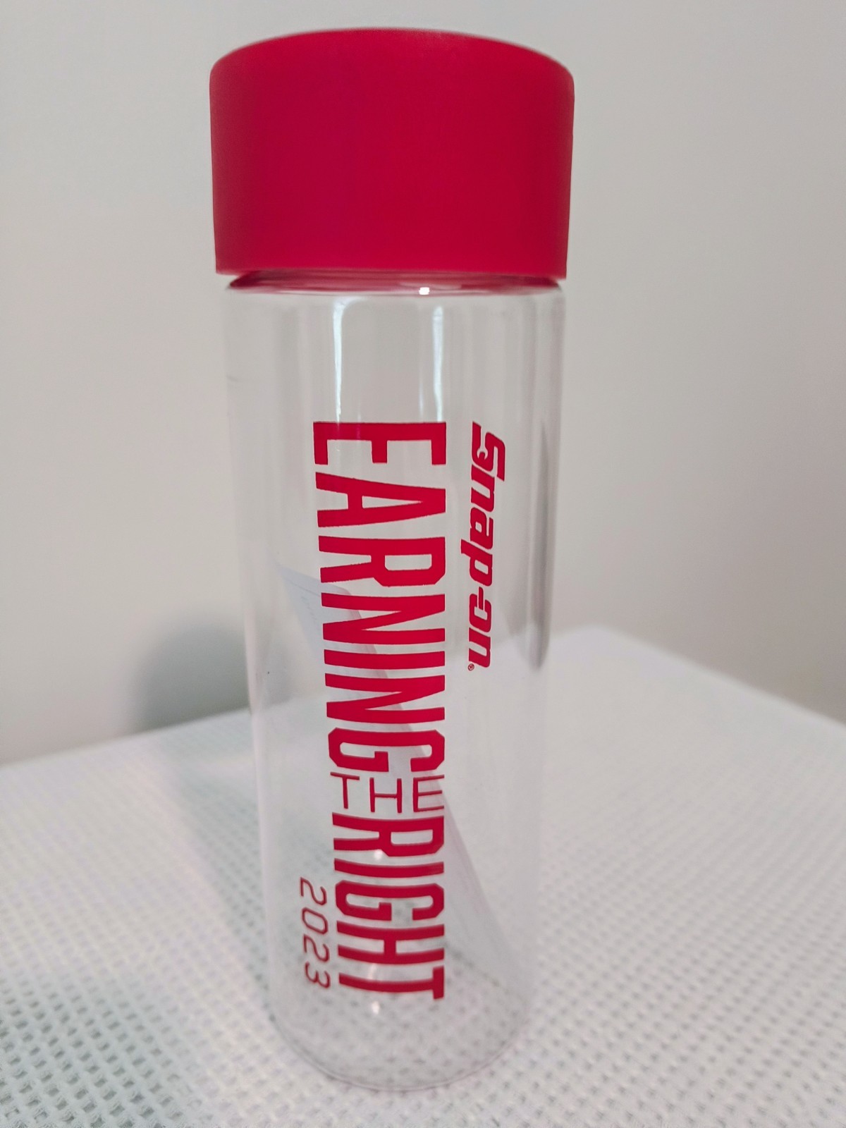 SNAP ON DRINK CONTAINER