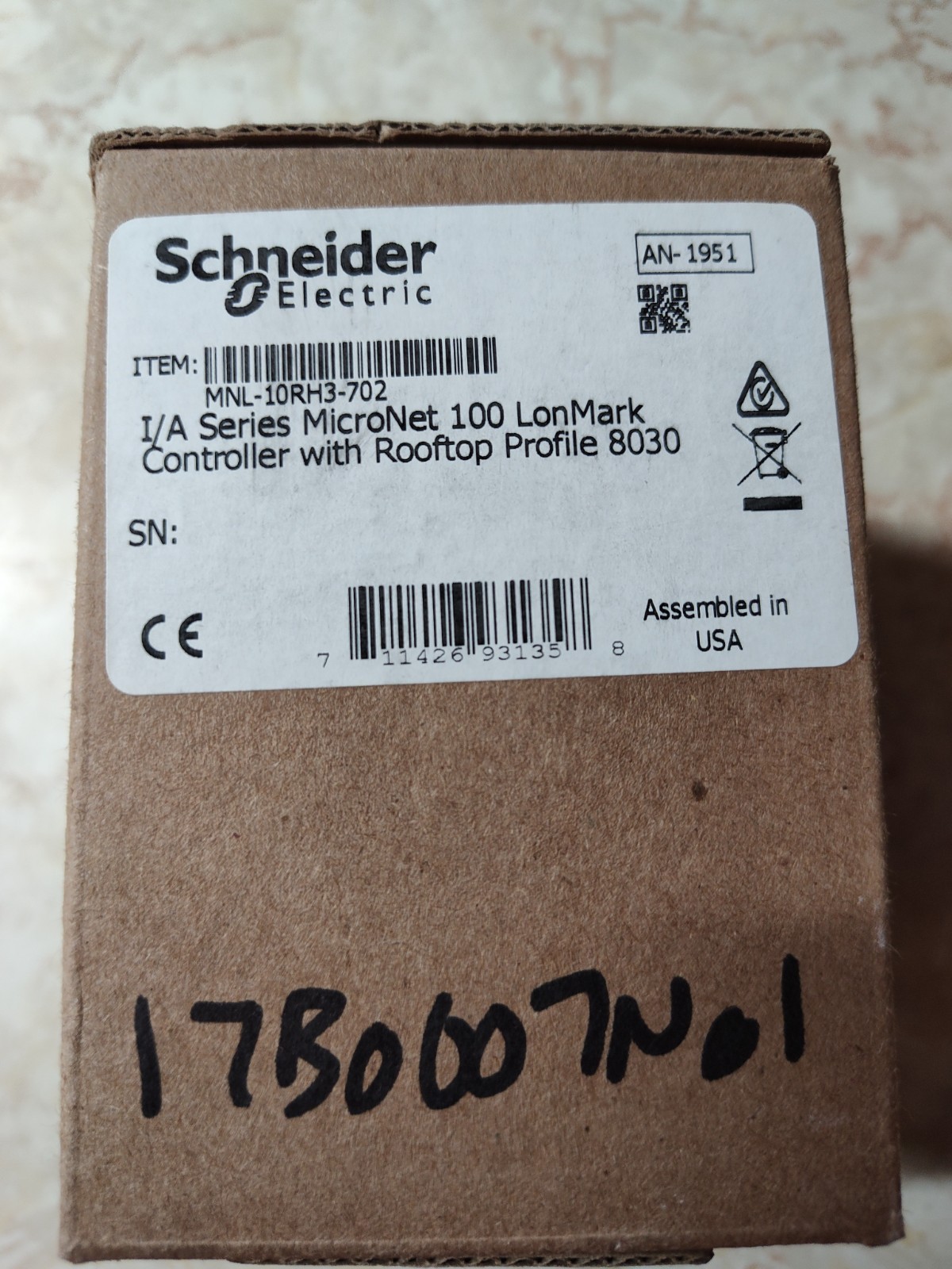 SCHNEIDER ELECTRIC MNL-10RH3 - 702 (NEW IN BOX)