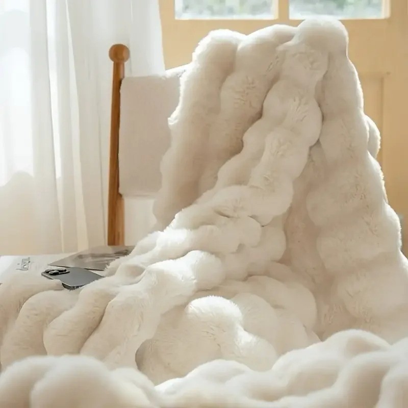 Cozy Faux Rabbit Soft Warm Throw for Bedroom Guest Room Living Room for Xmas
