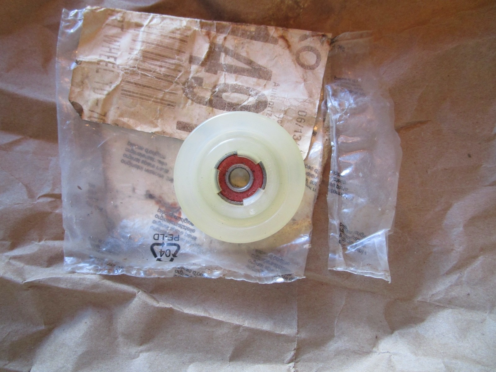 ASKO DRYER ROLLER/SUPPORT 381491 NEW OLD STOCK