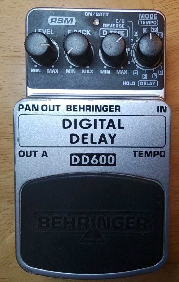 Behringer - DD600 Digital Delay Guitar Effect Pedal