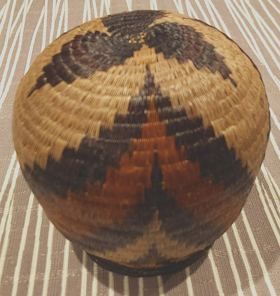 #2 Wounaan Indian Hand Woven Spiral Design Panama Basket 3" x 2 3/4"