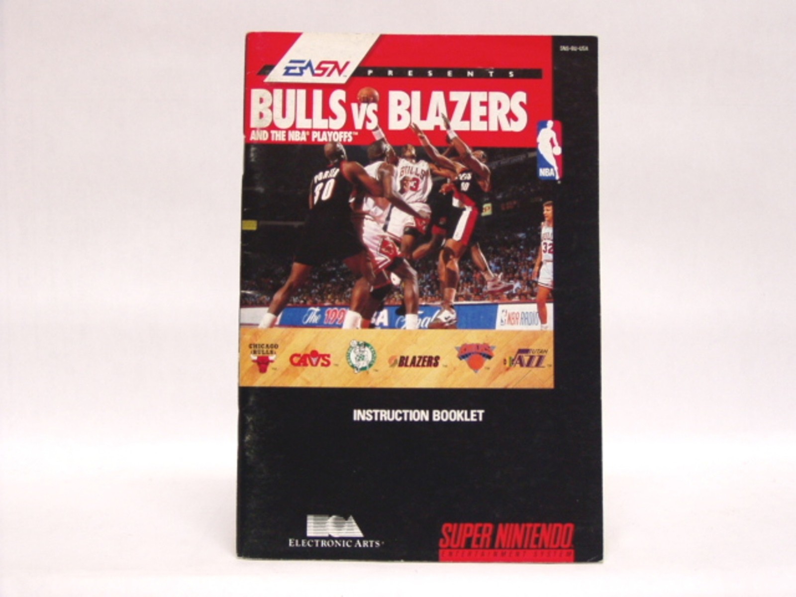 BULLS vs BLAZERS .... Manual only, no game  SNES SUPER NINTENDO