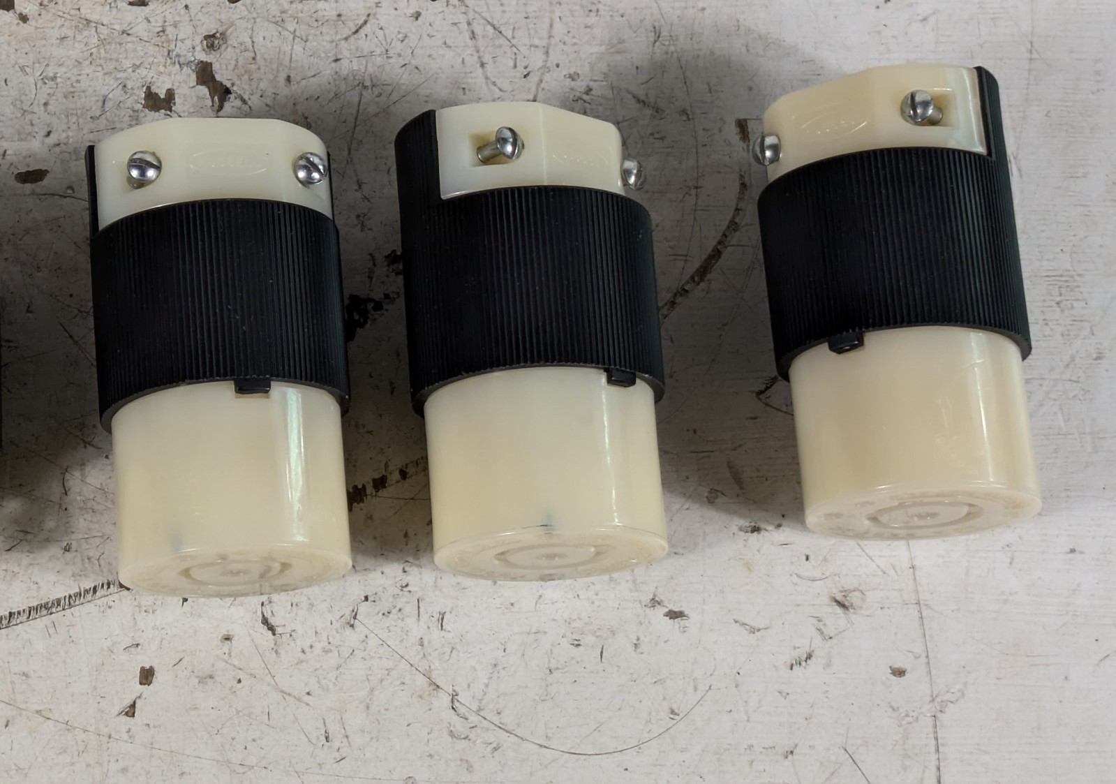 HUBBELL 231A Connector Twist Lock 20A 250V (Lot of 3)