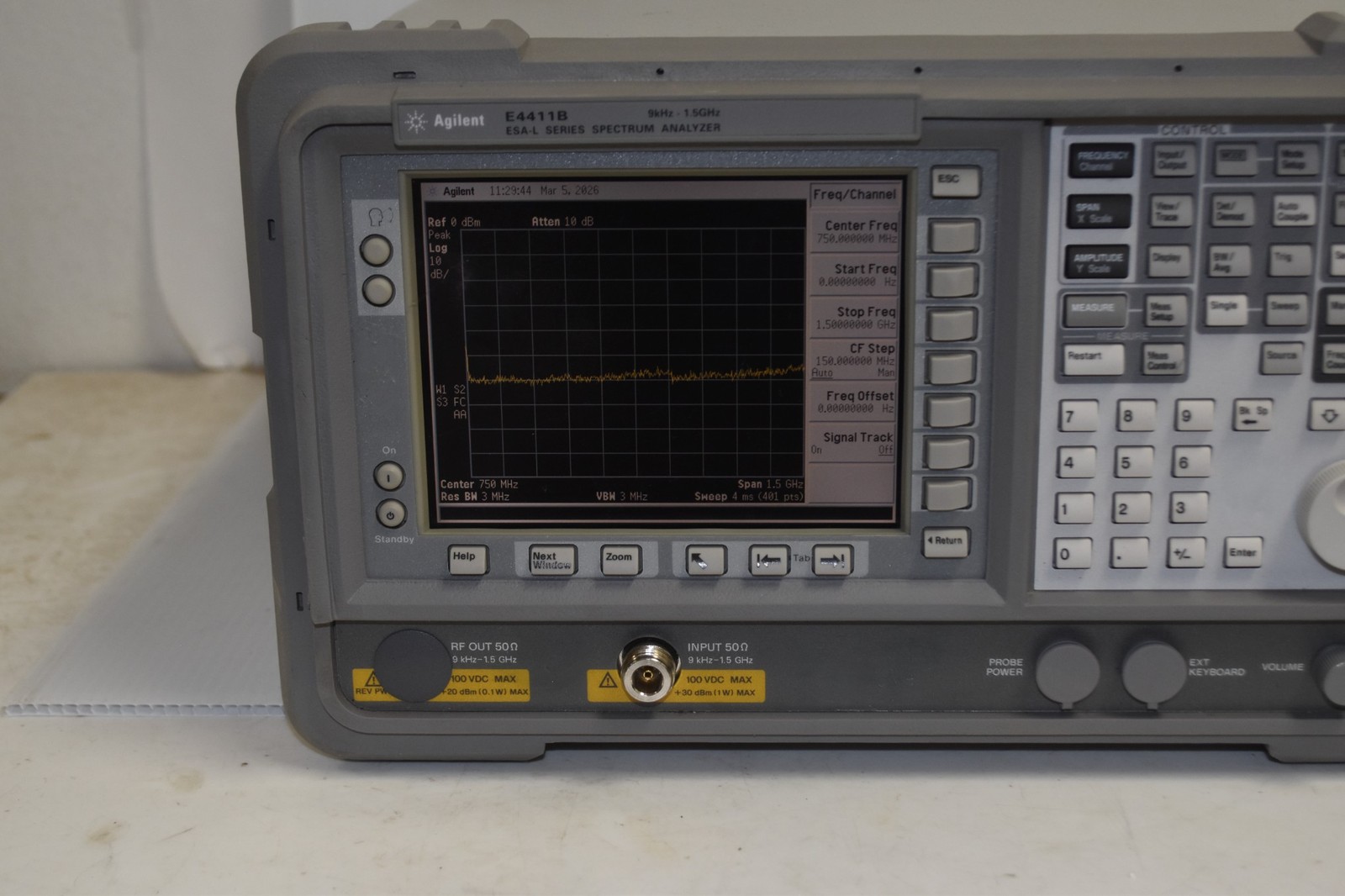 Agilent E4411B Spectrum Analyzer, 9kHz-1.5GHz (DGB71)