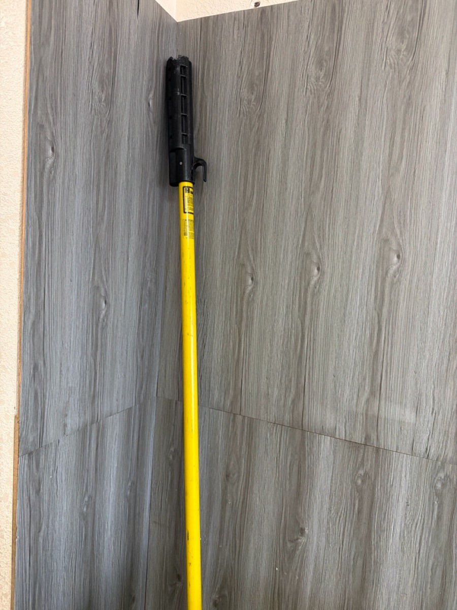 HASTINGS HOT STICK 8206 *IN STORE PICKUP ONLY* (PSO039992)