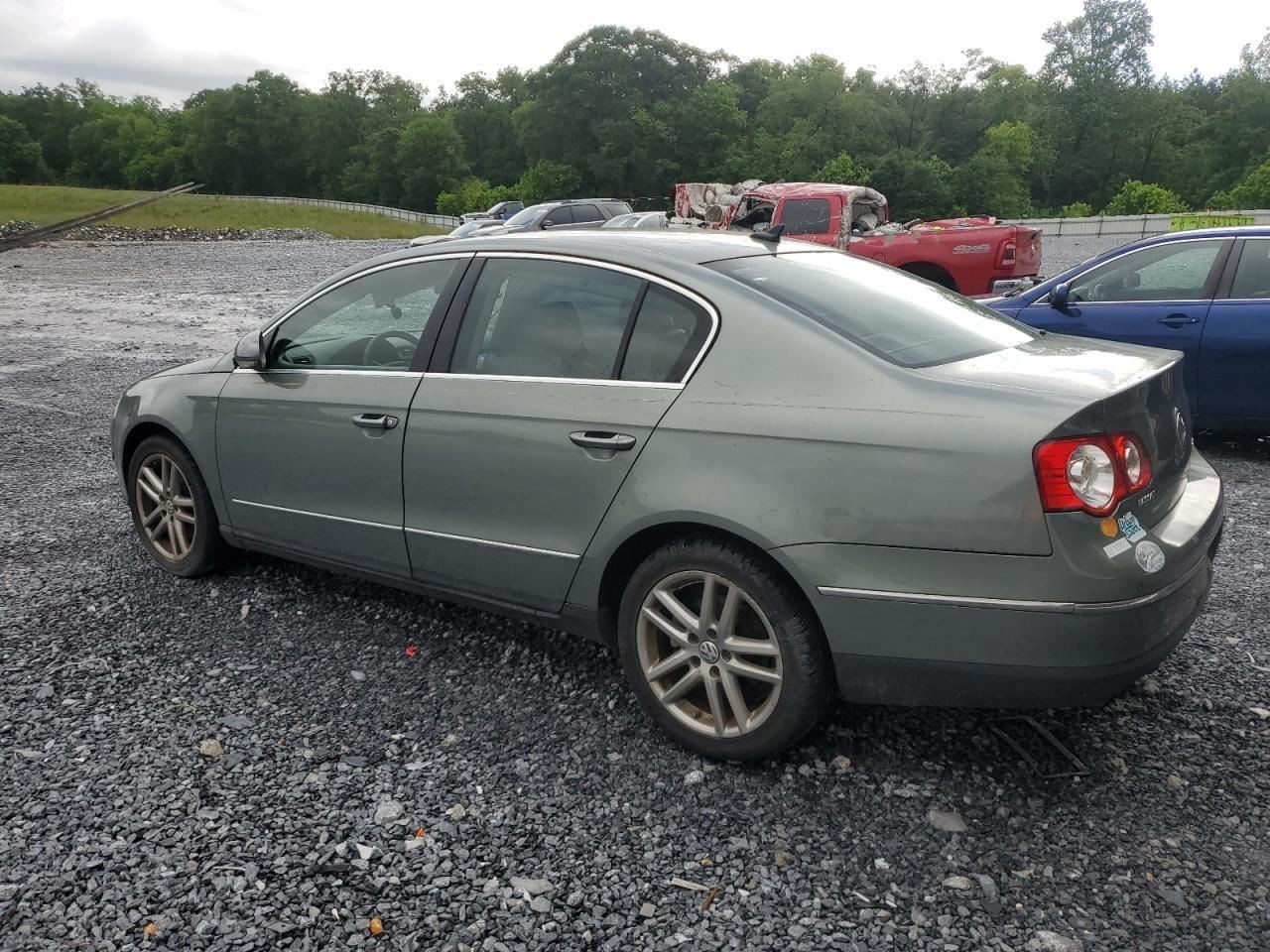 PASSAT 2008 Glove Box 4677081