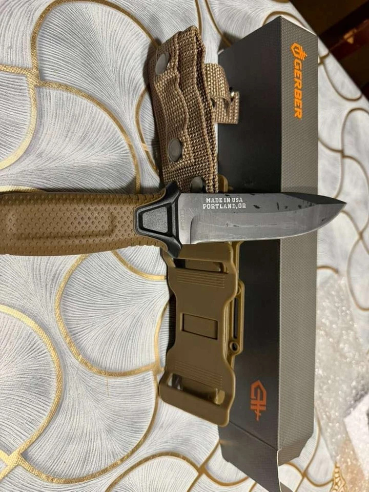 Gerber StrongArm Fixed Blade Knife Plain Edge - Coyote Brown