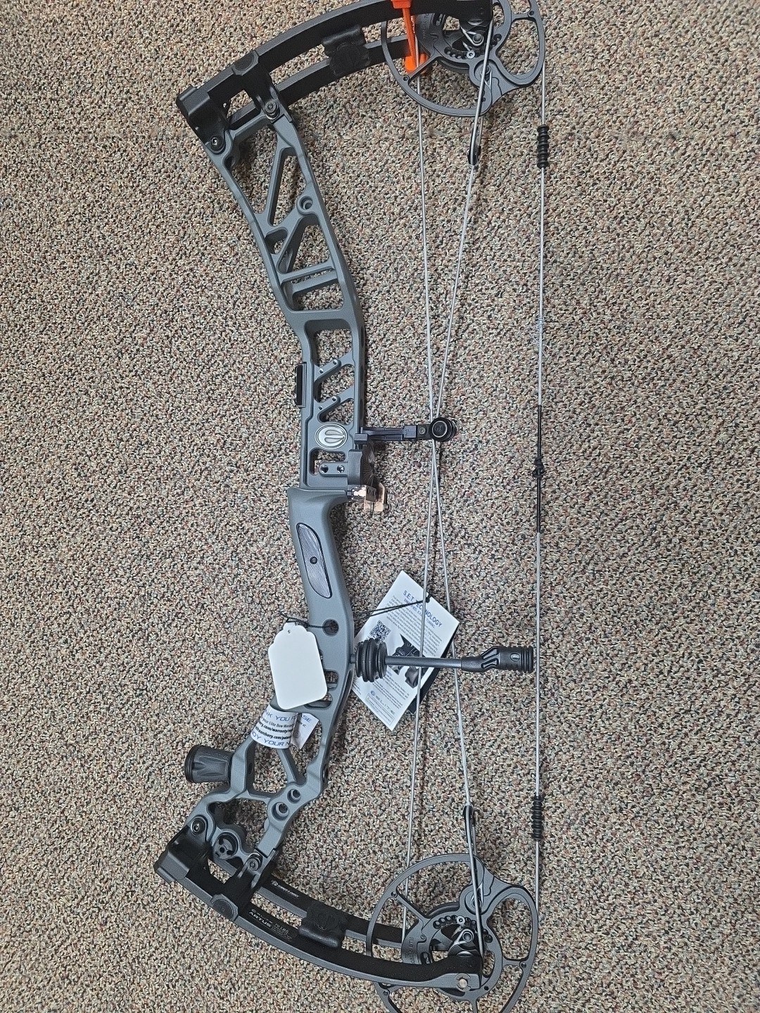 Elite Artus Bow - 70#, Slate Gray