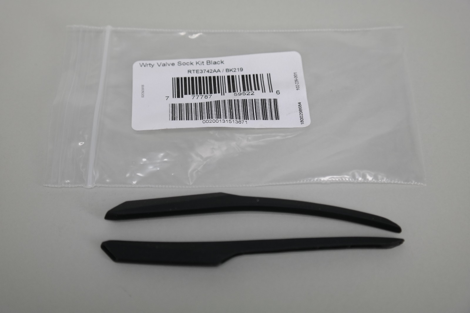 NEW AUTHENTIC Oakley BLACK Earsocks fits VALVE OO9236 Replacement GENUINE
