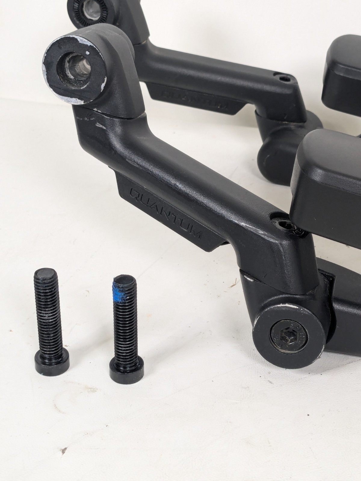 QUANTUM Edge 3 /HD/2.0/Stretto/4Front Armrest Arm Pad