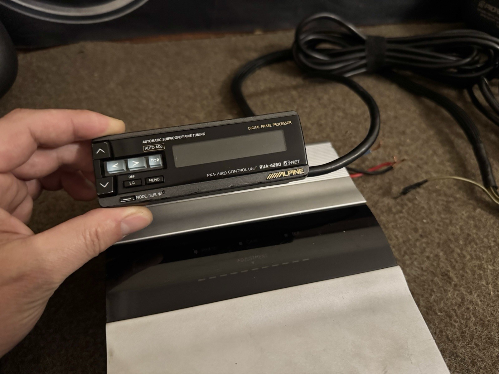 ALPINE PXA-H600 Digital Audio Processor & PXA-H600 Controller Old-School