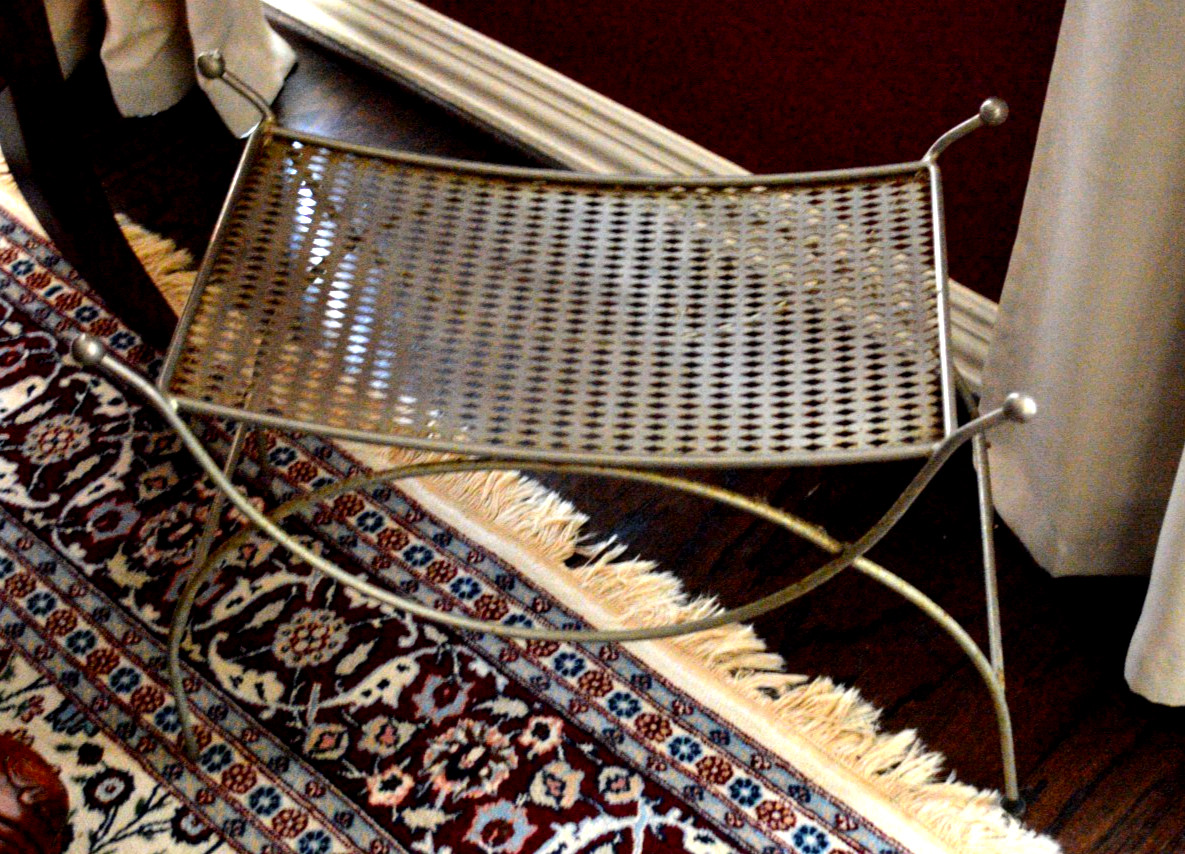 Vintage MCM Hollywood Regency Curved Metal Vanity Bench Stool Stand Woven Seat
