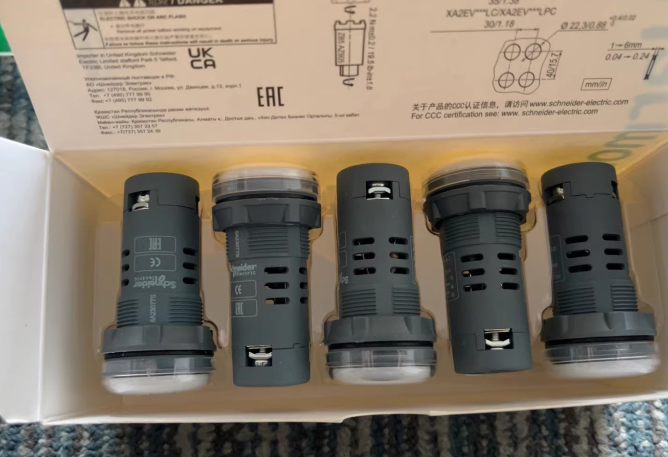 5PC NEW Schneider Two-color indicator Green/Red 24V AC/DC XA2EVB34LC #LL