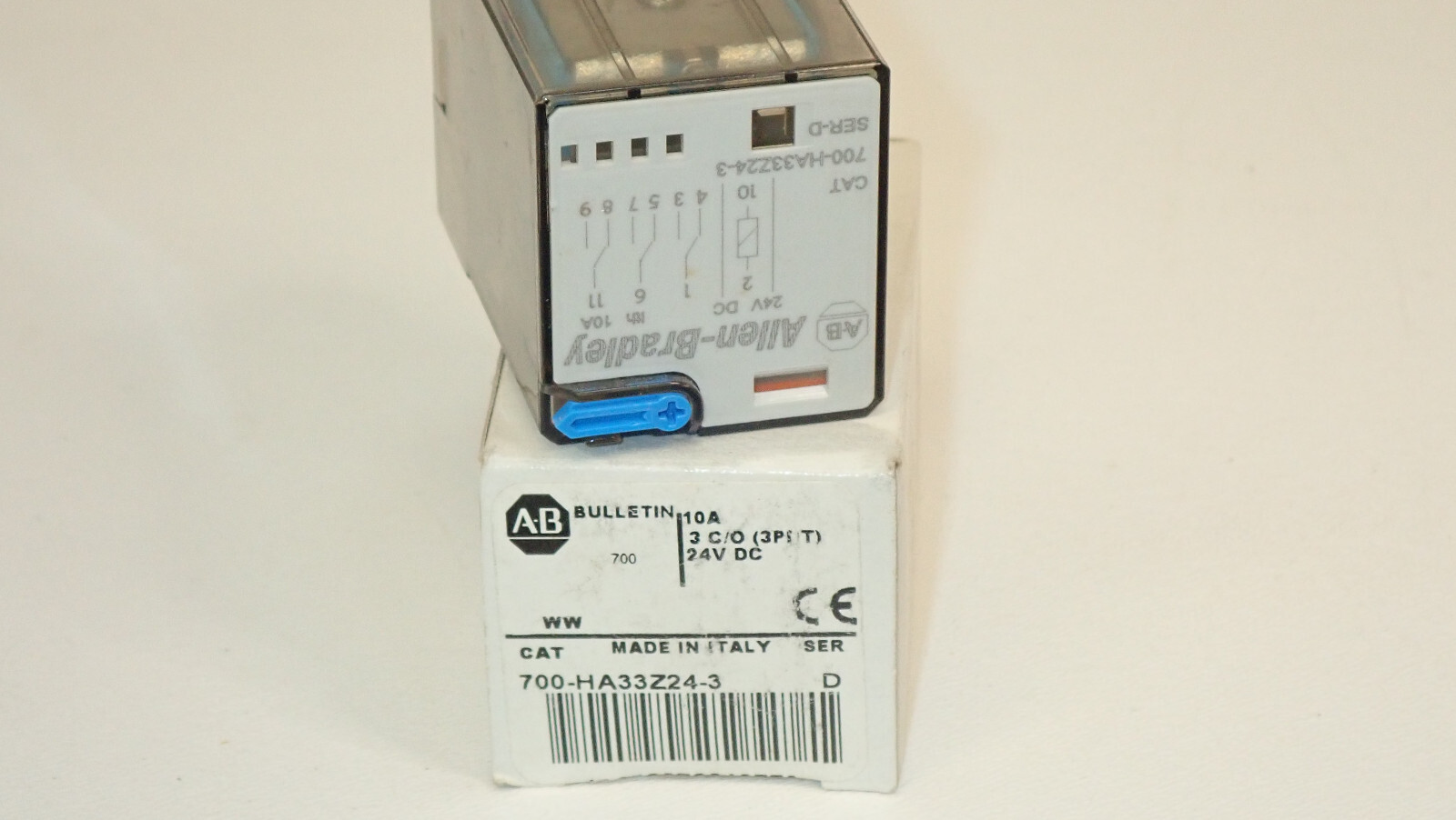 ALLEN BRADLEY 700-HA33Z24-3 RELAY 24VDC