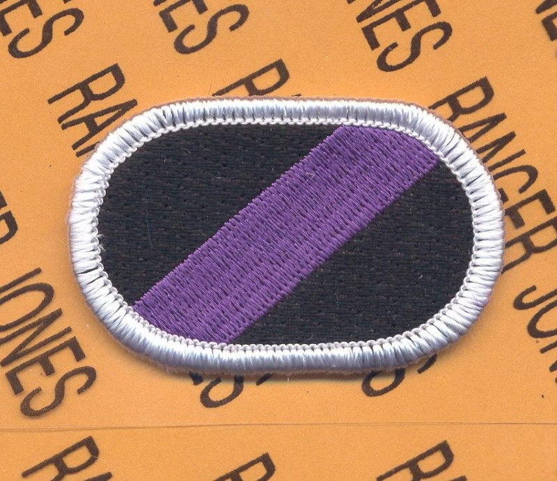US Army 412th Civil Affairs Bn USACAPOC Airborne para oval patch Type B