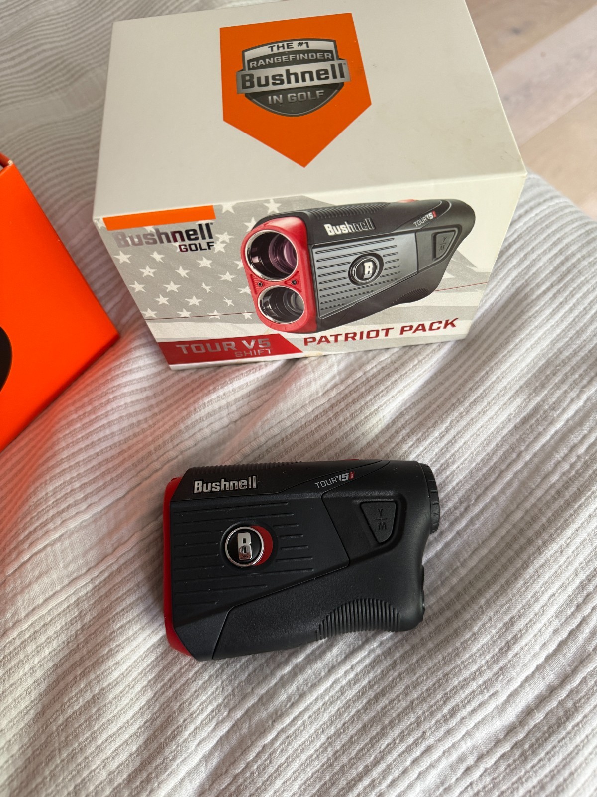 Bushnell Golf Tour V5 Rangefinder - Black/Red