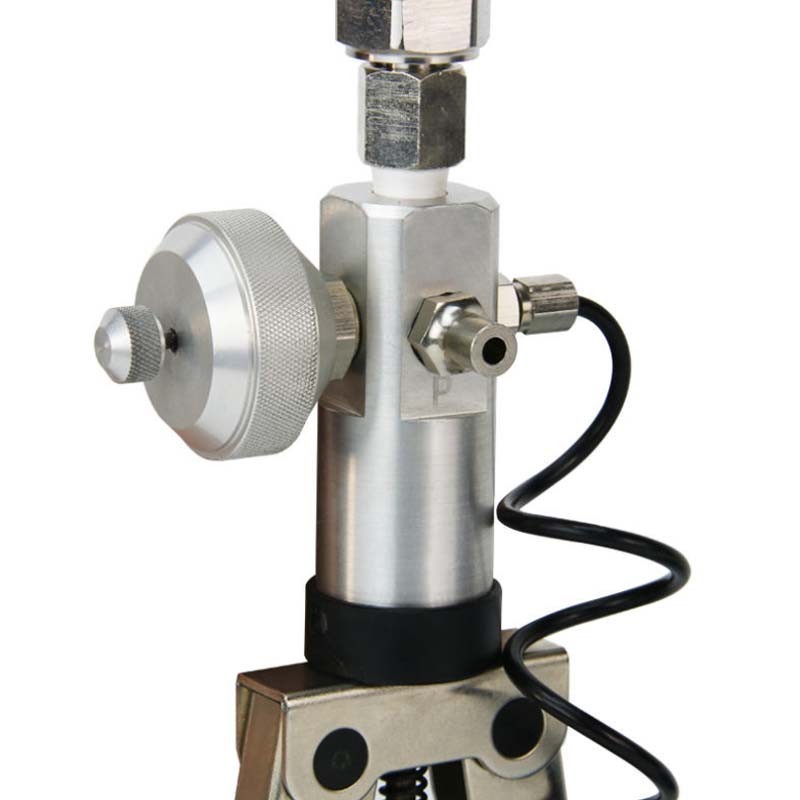 Portable Hand Held Pneumatic Pressure Pump Calibrator Machine