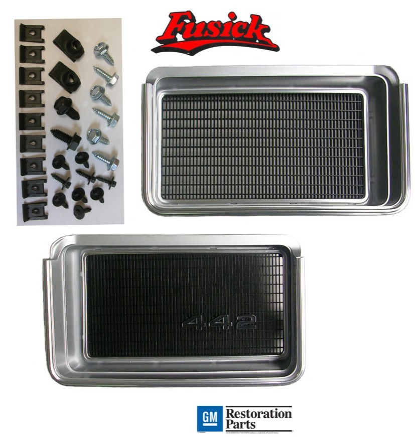 1971 Olds Cutlass 442 Grille & Hardware Set