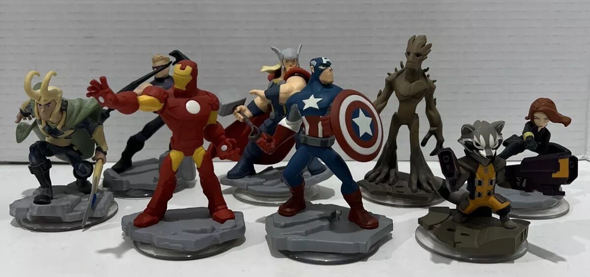 Disney Infinity Lot Star Wars and Marvel.2.0 And 3.0 XBOX