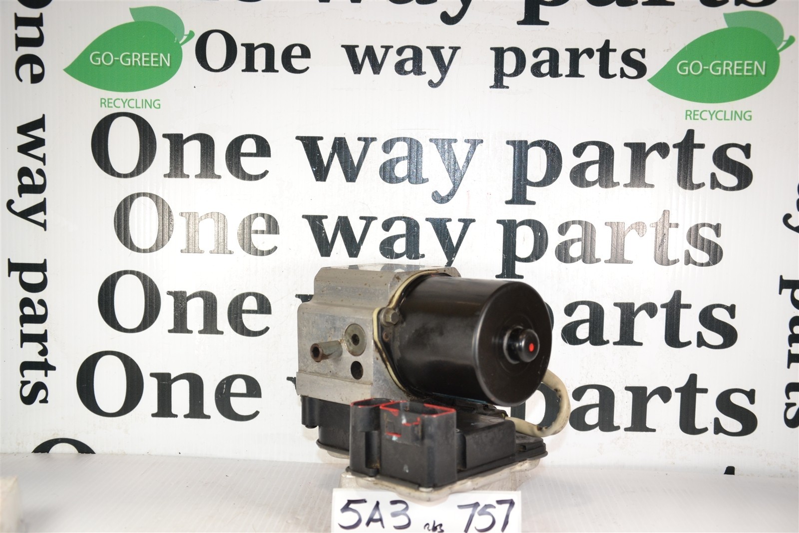 13354738 TAHOE,YUKON,Sierra 2003-2004 ABS Antilock BrakePump Control OEM 5A3 757