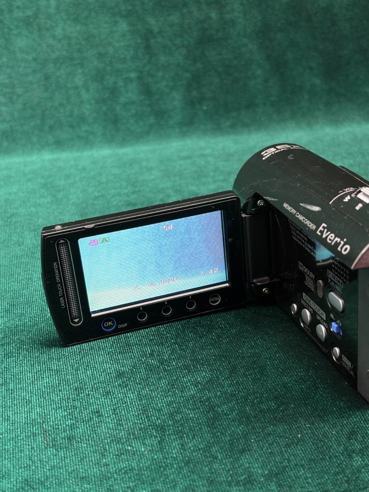 JVC GZ-MS100BE Camcorder