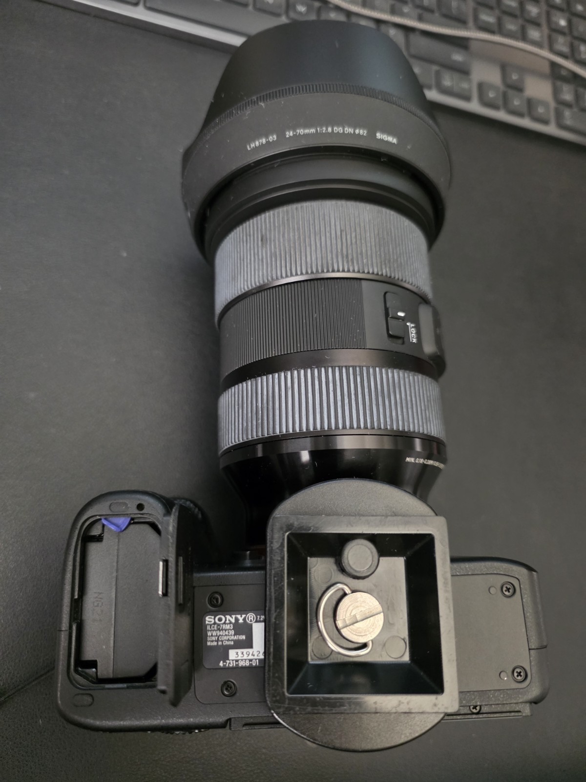 Sony α7R III Camera Bundle w/ Sigma 24-70mm Lens + Accessories
