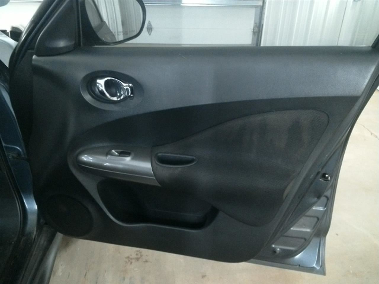 Passenger Right Front Spindle/Knuckle Fits 11-25 LEAF 104828424