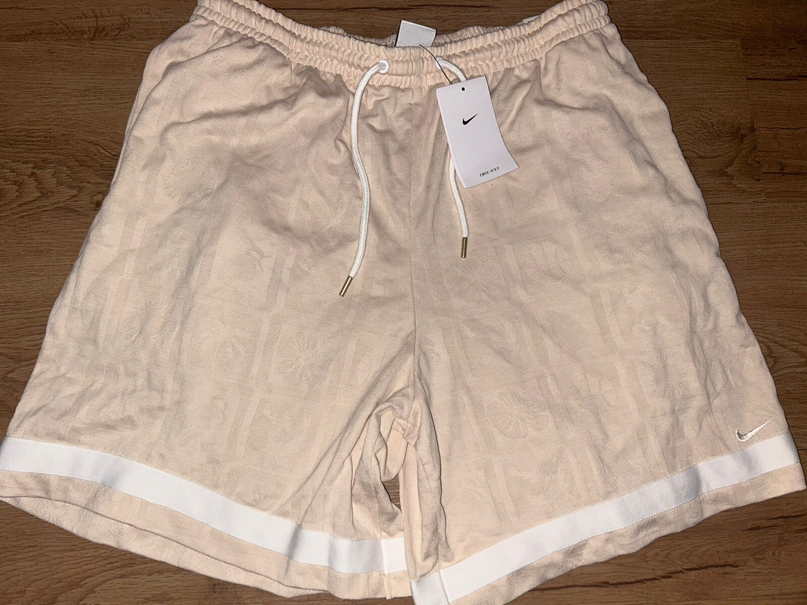 NIKE MENS DRI FIT KNIT OFF WHITE  BASKETBALL SHORTS LOOSE FIT ABOVE KNEE 2XL $90
