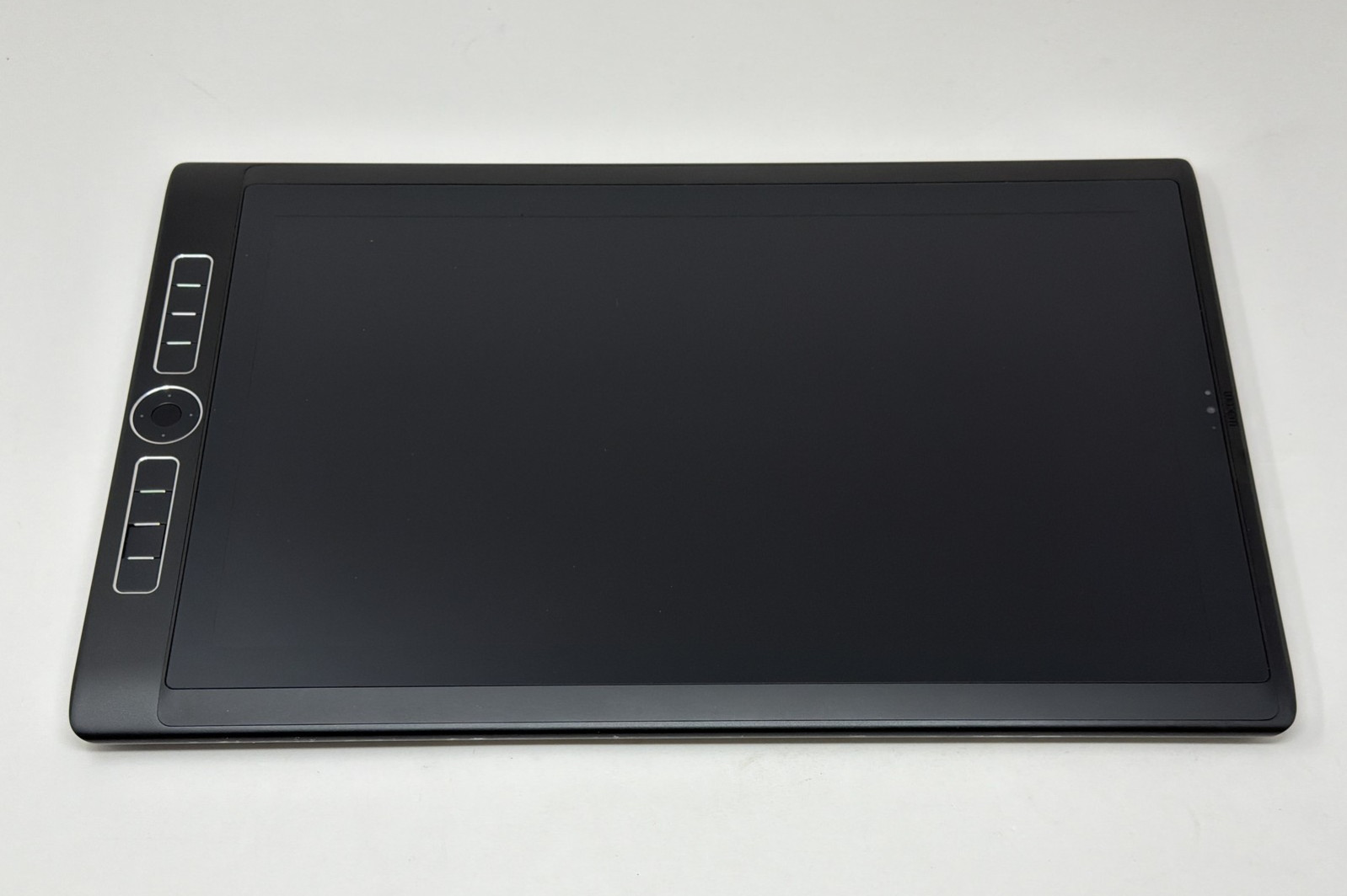 Wacom MobileStudio Pro 16 i7 - 512GB DTH-W1620 Very Good