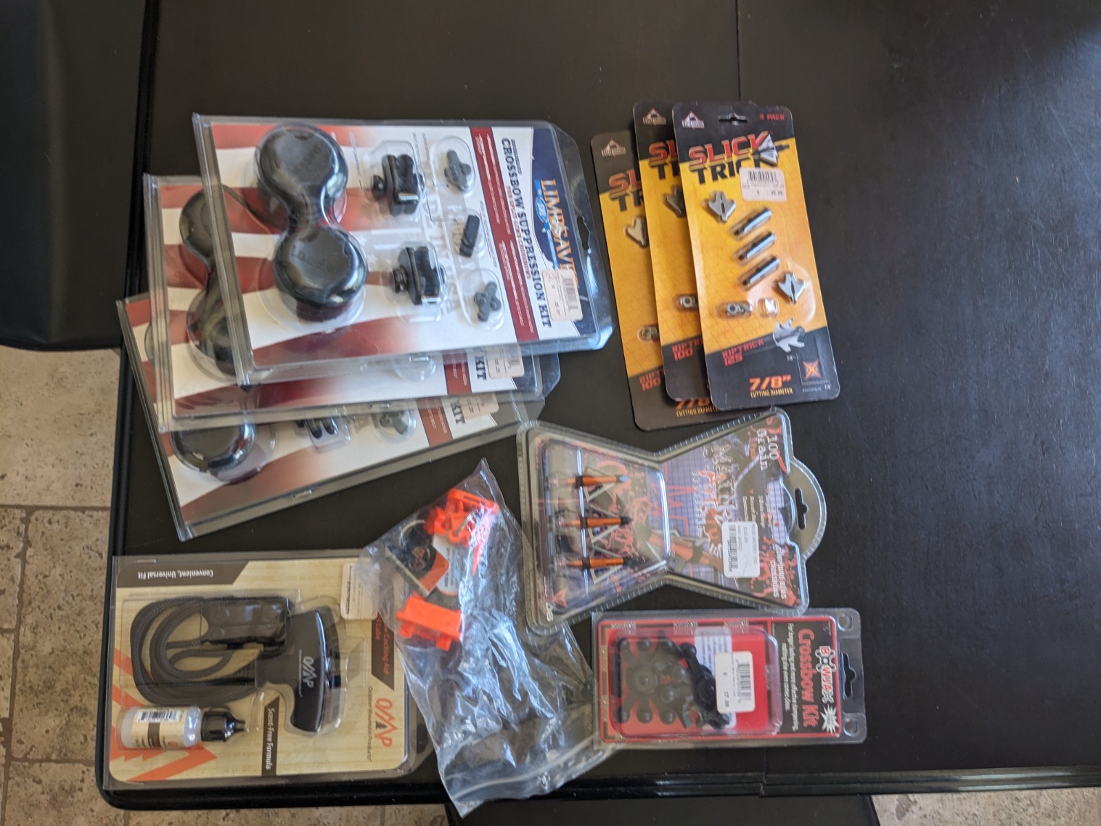 Crossbow Kit - Cocking system, Broadheads, Safety and Dampeners