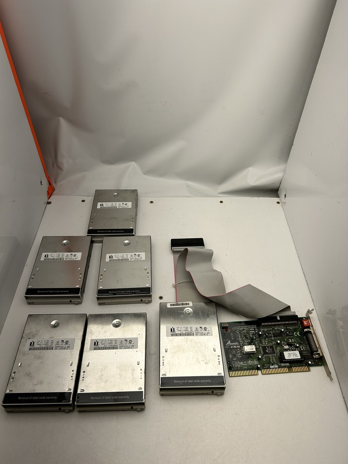 LOT OF 6 Internal Drive IOMEGA V1000SI JAZ 1GB SCSI 50-Pin 3.5'' In w/ SCSI Card